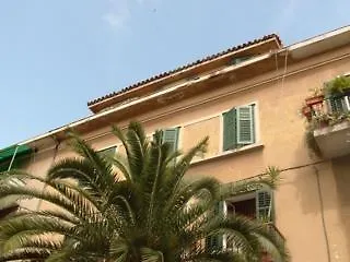 Klarina ホテル 4*